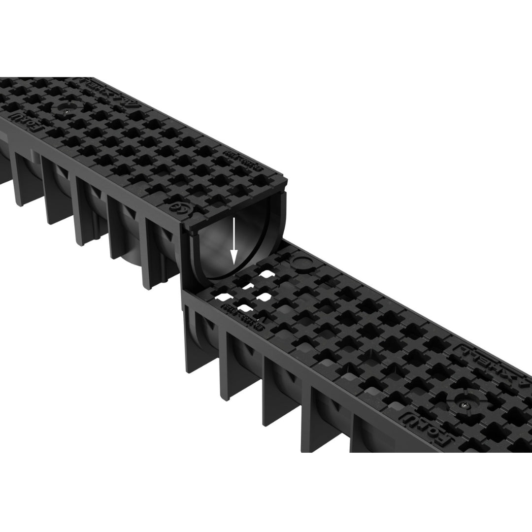 Doua rigole GM Rain H70 cu gratar din fonta ductila, care se conecteaza, destinate utilizarii in exterior. Clasa de incarcare B125 potrivita pentru zone comerciale si industriale.