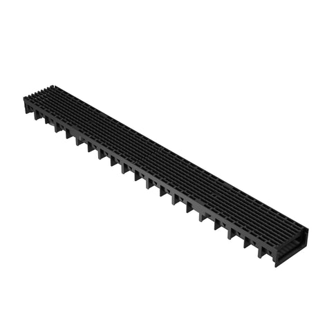 Rigola drenaj GM Rain H30 cu gratar din plastic negru, destinata utilizarii in exterior. Dimensiuni: 1000 mm lungime, 120 mm latime, 54.5 mm inaltime. Clasa de incarcare A15 potrivita pentru zone pietonale si rezidentiale.