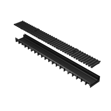 Rigola drenaj GM Rain H30 cu gratar din plastic negru, destinata utilizarii in exterior. Dimensiuni: 1000 mm lungime, 120 mm latime, 54.5 mm inaltime. Clasa de incarcare A15 potrivita pentru zone pietonale si rezidentiale.