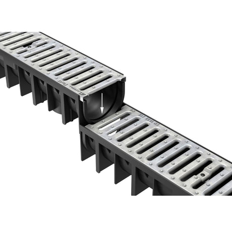 Doua rigole drenaj GM Rain H70 cu gratar din otel zincat, care se conecteaza, destinate utilizarii in exterior. Clasa de incarcare A15 potrivita pentru zone pietonale si rezidentiale.