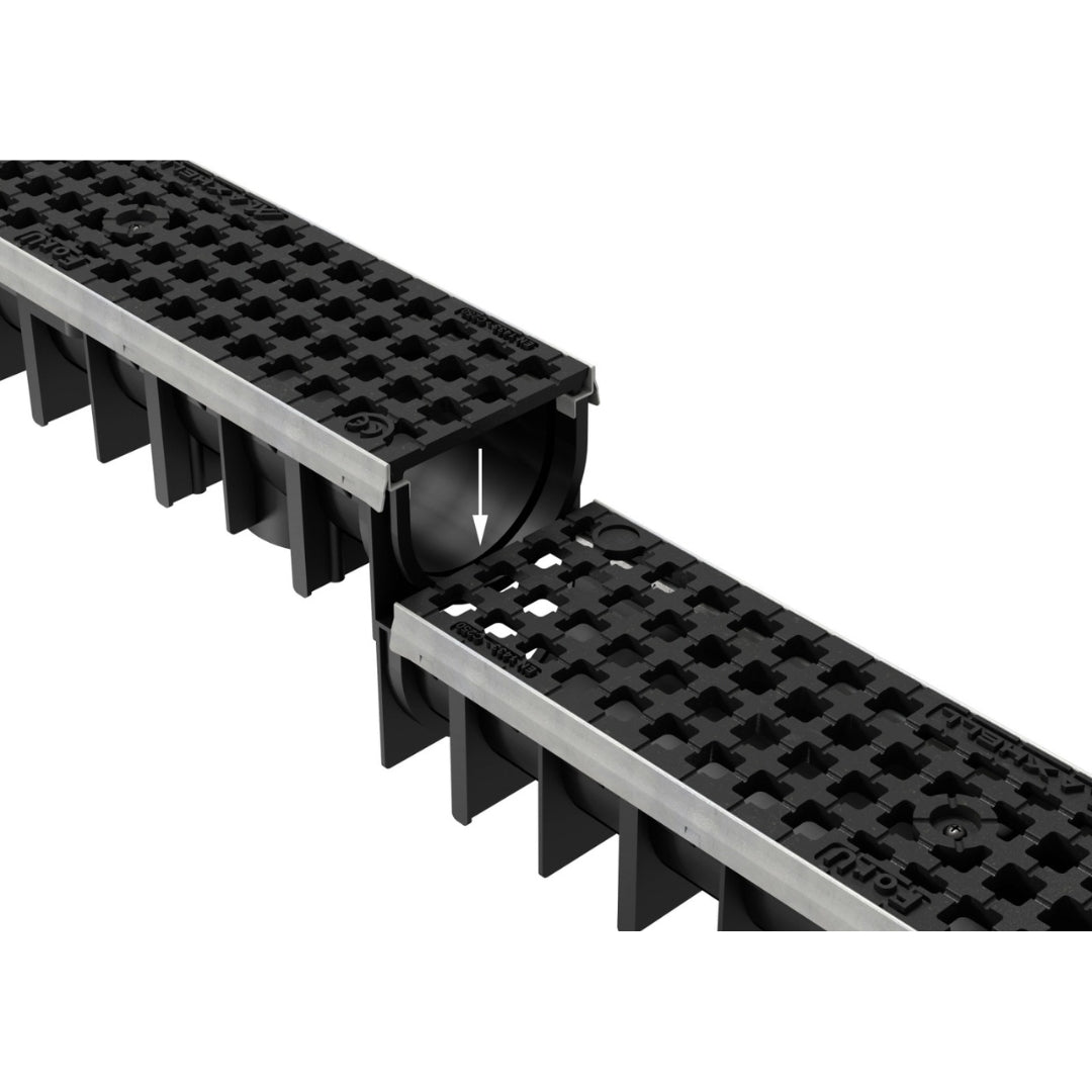Doua rigole drenaj GM RainPro H70 cu gratar din fonta ductila care se conecteaza, destinate utilizarii in exterior. Clasa de incarcare C250 potrivita pentru zone cu trafic intens, precum parcari si drumuri.